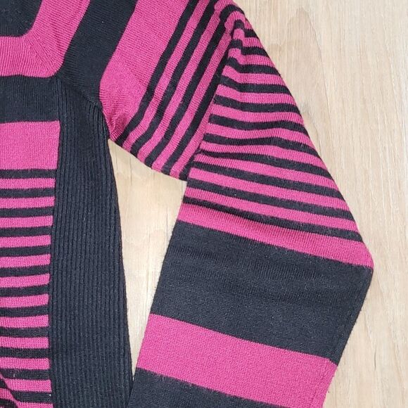 💜One A Maroon Boysenberry & Black Striped Cowl Neck Sweater Medium - Picture 4 of 9